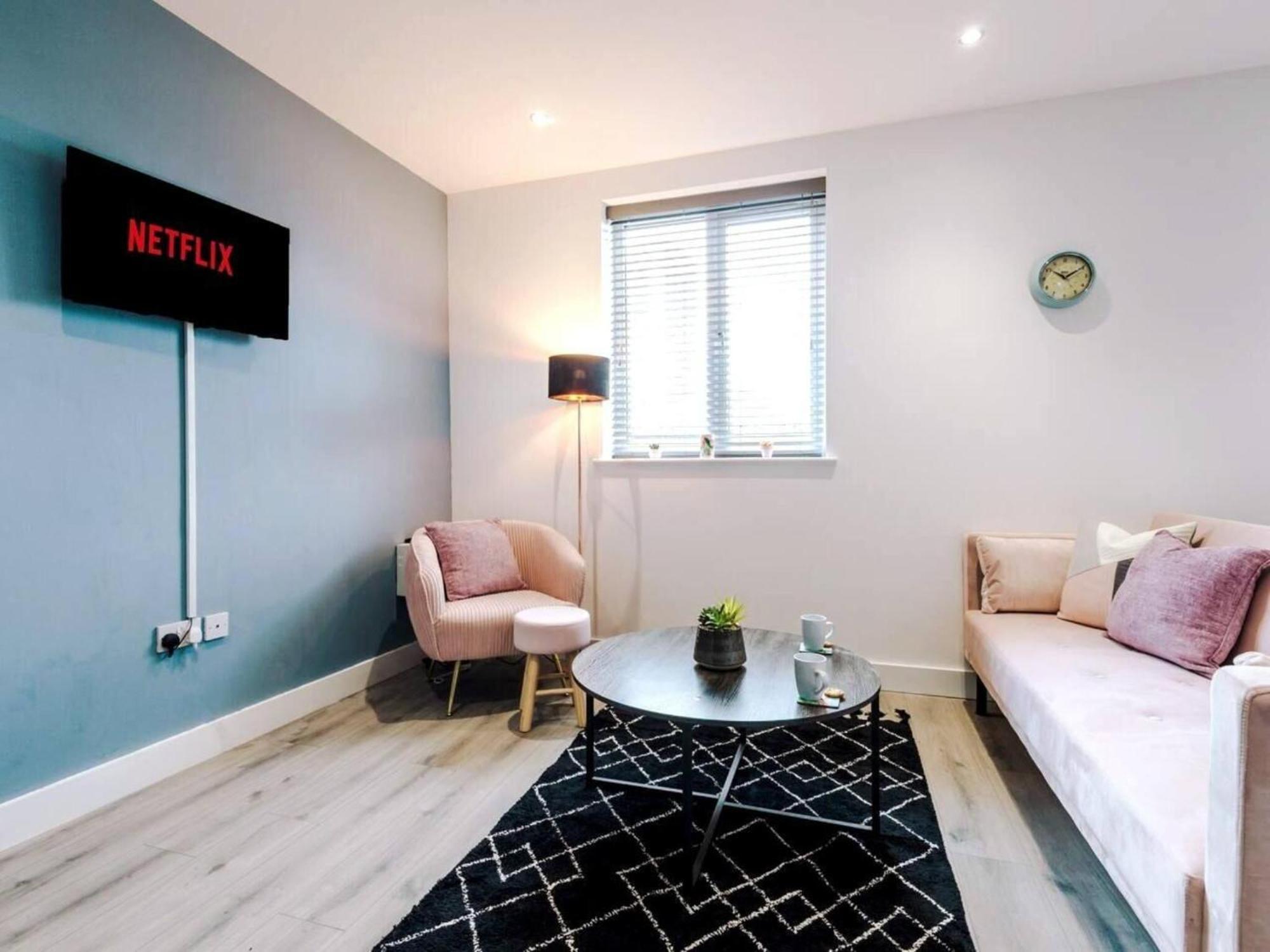 The Ecclesian Deluxe Apartments Near Trafford Centre Eccles Train Station Manchester Exterior foto